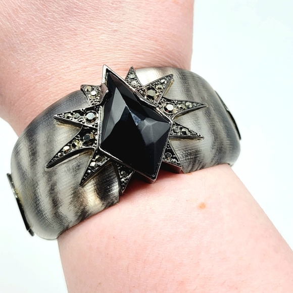 Alexis Bittar GENUINE FACETED ONYX + Swarovski Crystal Zebra Print Bangle - Picture 11 of 14